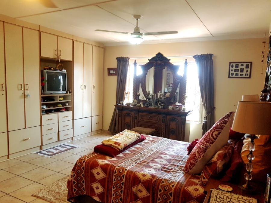 6 Bedroom Property for Sale in Veld En Vlei KwaZulu-Natal