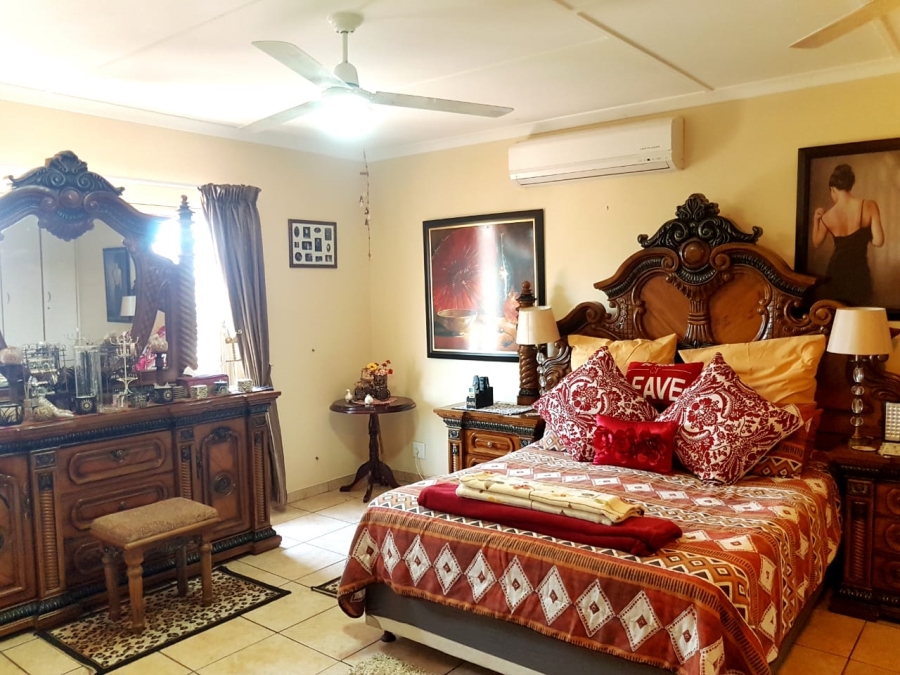 6 Bedroom Property for Sale in Veld En Vlei KwaZulu-Natal