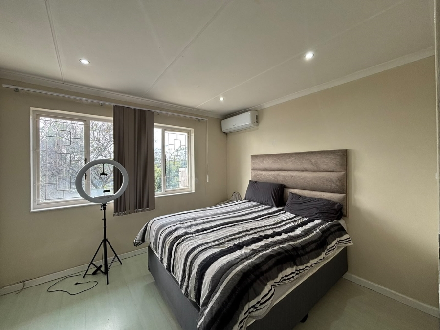 2 Bedroom Property for Sale in Morningside KwaZulu-Natal