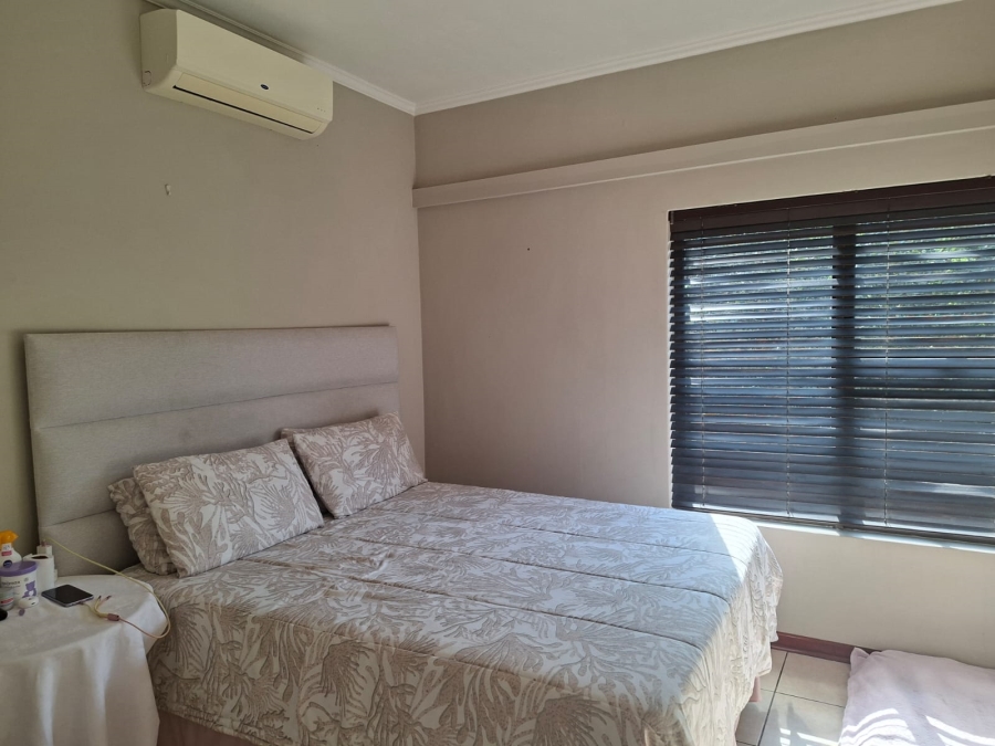 To Let 3 Bedroom Property for Rent in Westbrook KwaZulu-Natal