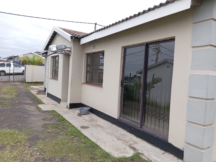 3 Bedroom Property for Sale in Lovu KwaZulu-Natal