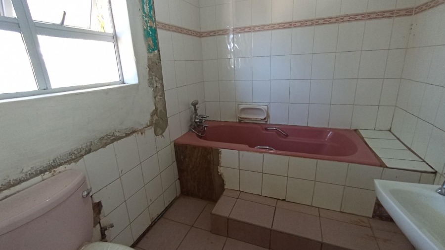 2 Bedroom Property for Sale in Mount Vernon KwaZulu-Natal