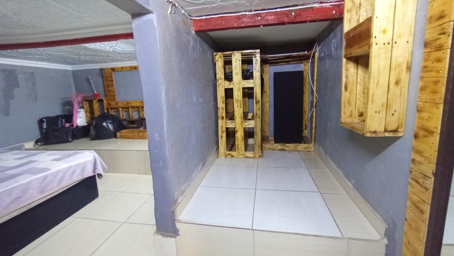 2 Bedroom Property for Sale in Mount Vernon KwaZulu-Natal