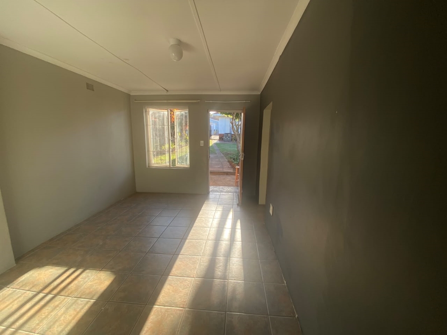 1 Bedroom Property for Sale in Glen Ashley KwaZulu-Natal