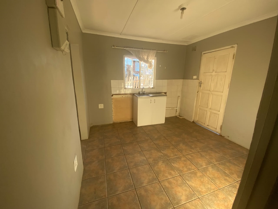 1 Bedroom Property for Sale in Glen Ashley KwaZulu-Natal