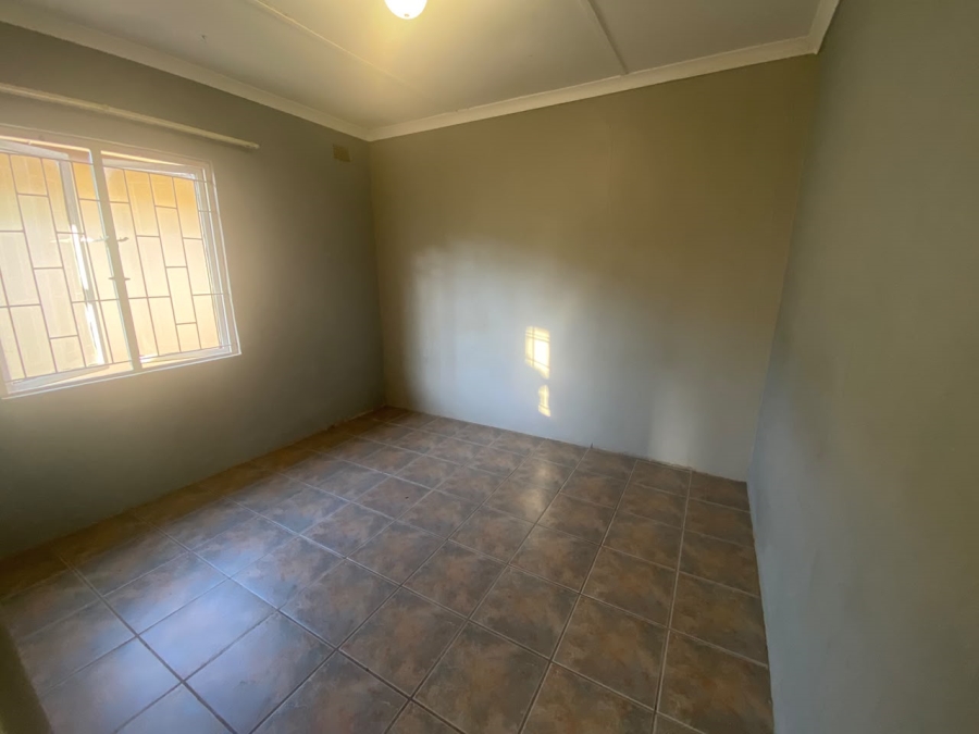 1 Bedroom Property for Sale in Glen Ashley KwaZulu-Natal