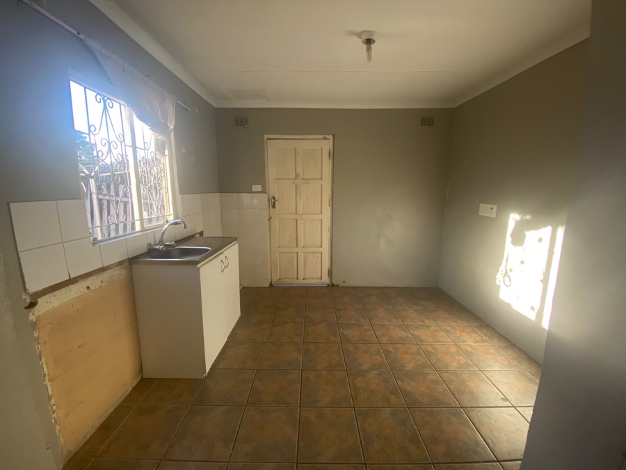 1 Bedroom Property for Sale in Glen Ashley KwaZulu-Natal