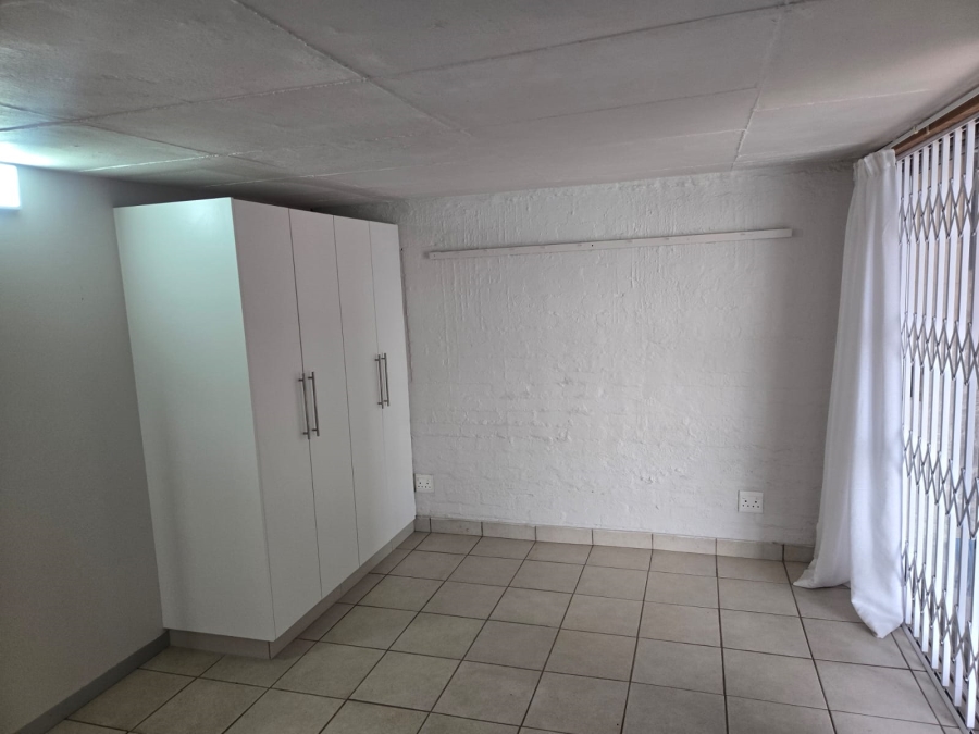 To Let 1 Bedroom Property for Rent in Dawncliffe KwaZulu-Natal