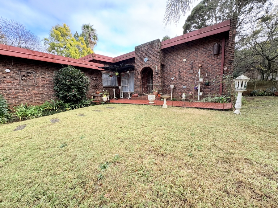 4 Bedroom Property for Sale in Signal Hill KwaZulu-Natal