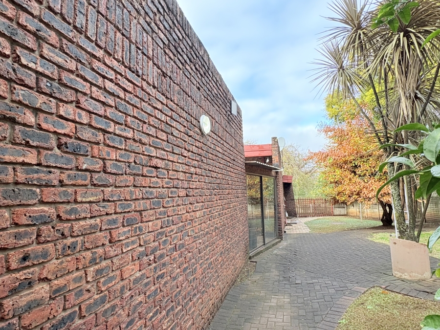 4 Bedroom Property for Sale in Signal Hill KwaZulu-Natal