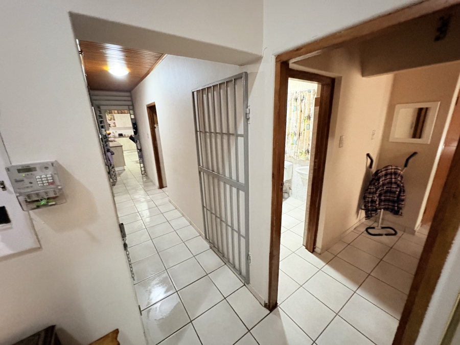 4 Bedroom Property for Sale in Signal Hill KwaZulu-Natal