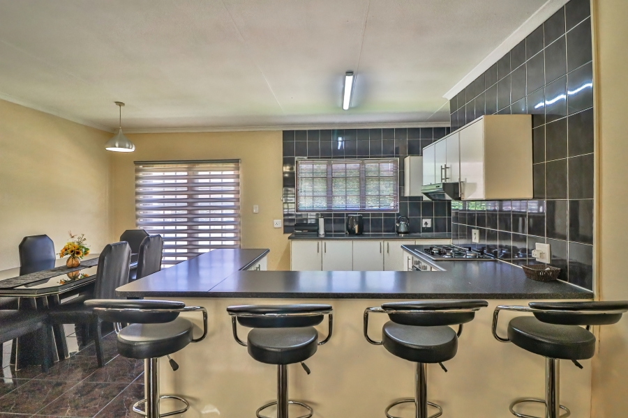 3 Bedroom Property for Sale in Chase Valley KwaZulu-Natal