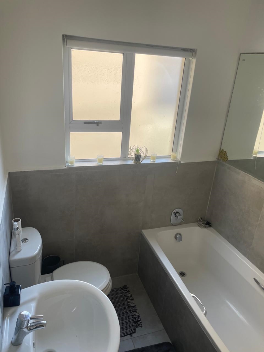 To Let 2 Bedroom Property for Rent in Manor Estates KwaZulu-Natal