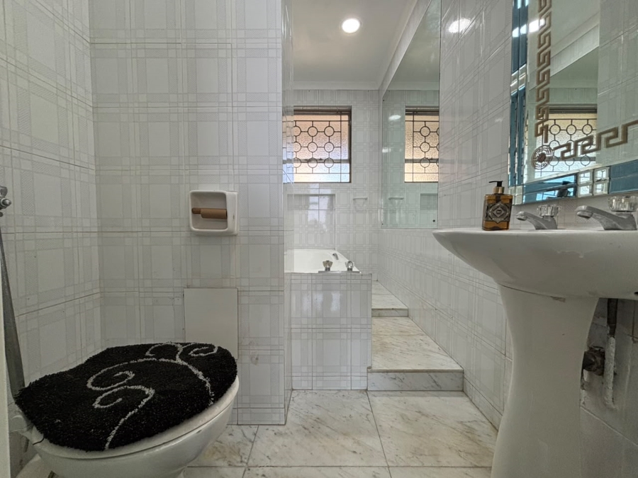 2 Bedroom Property for Sale in North Beach KwaZulu-Natal