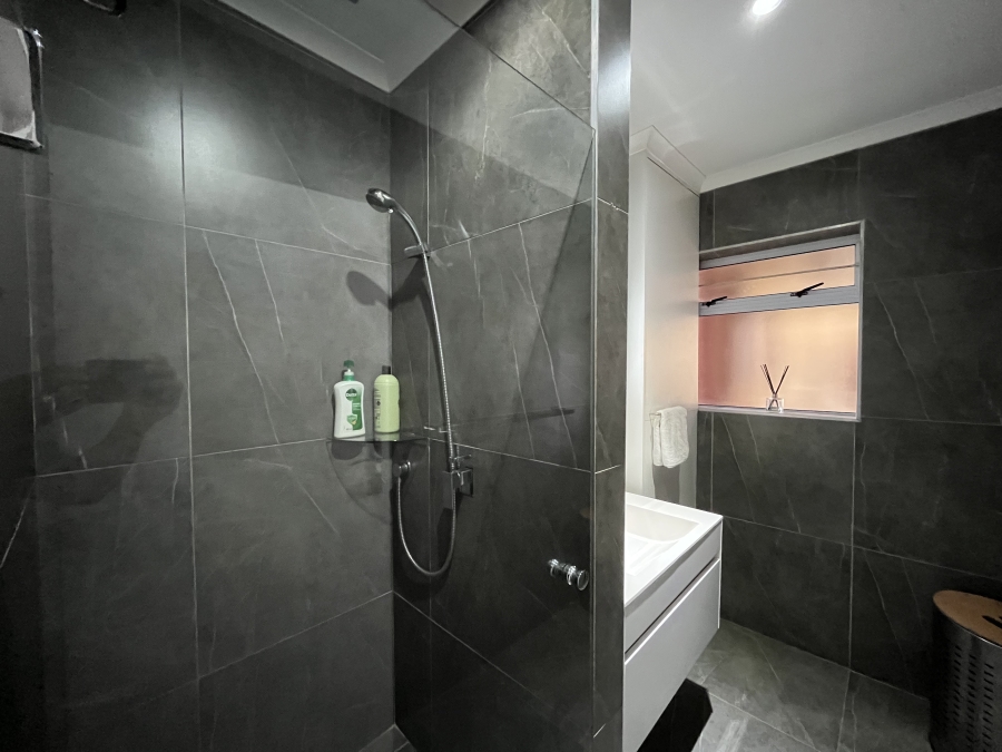 2 Bedroom Property for Sale in Morningside KwaZulu-Natal