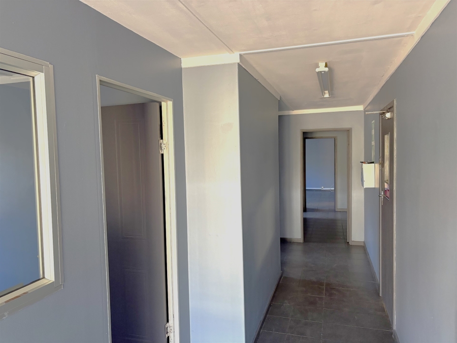 To Let Commercial Property for Rent in Westmead KwaZulu-Natal