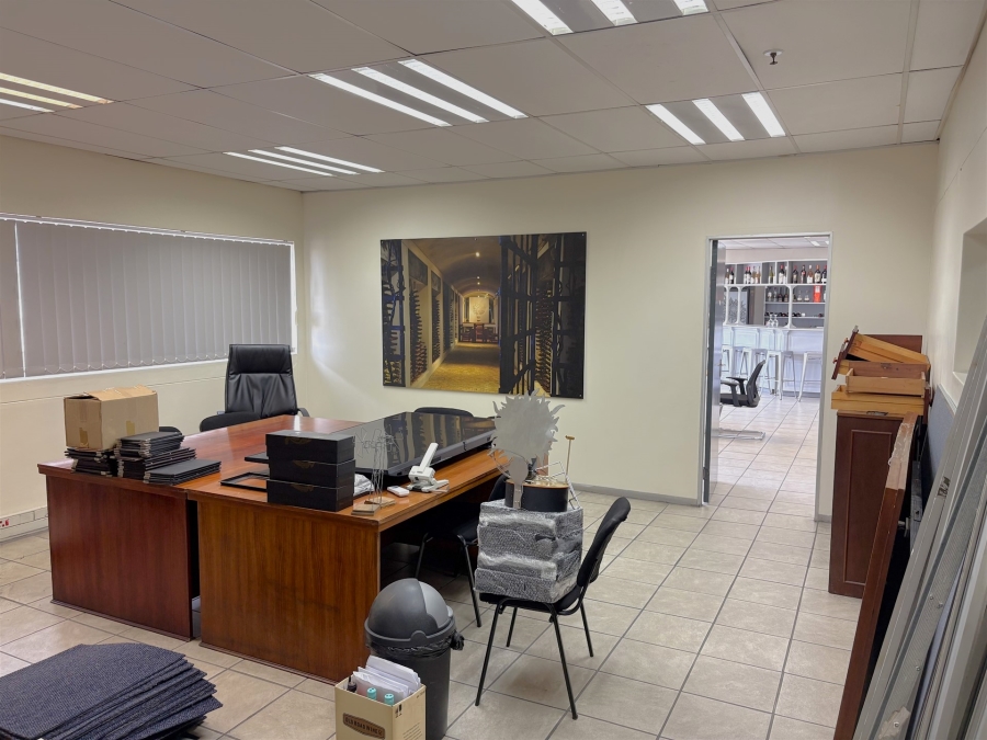 To Let Commercial Property for Rent in New Germany KwaZulu-Natal