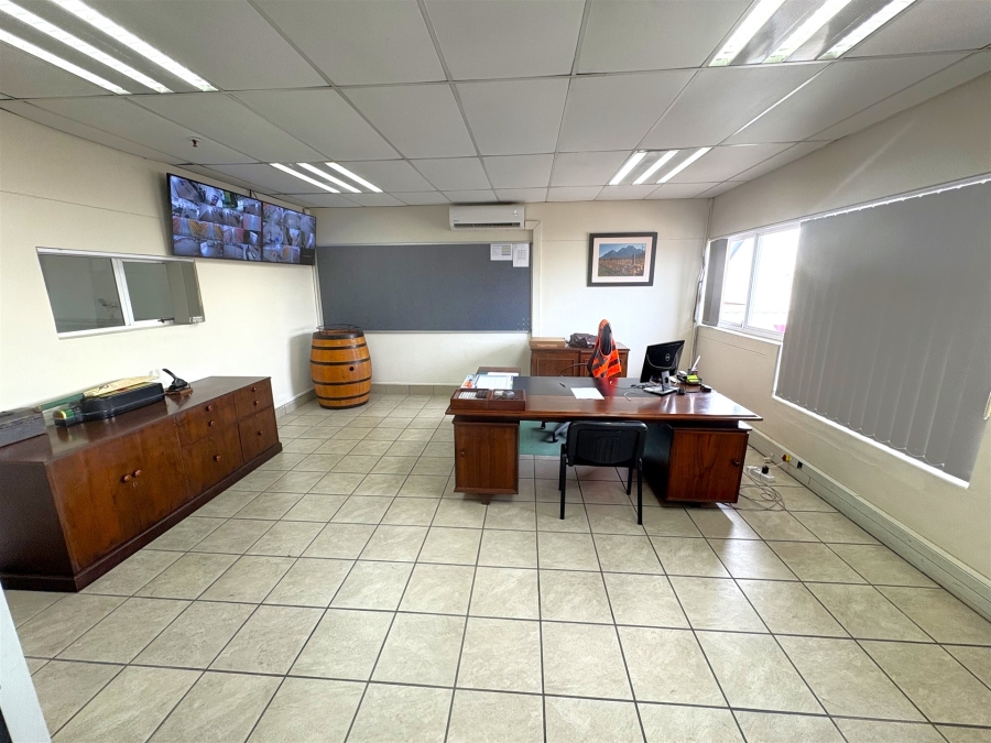 To Let Commercial Property for Rent in New Germany KwaZulu-Natal