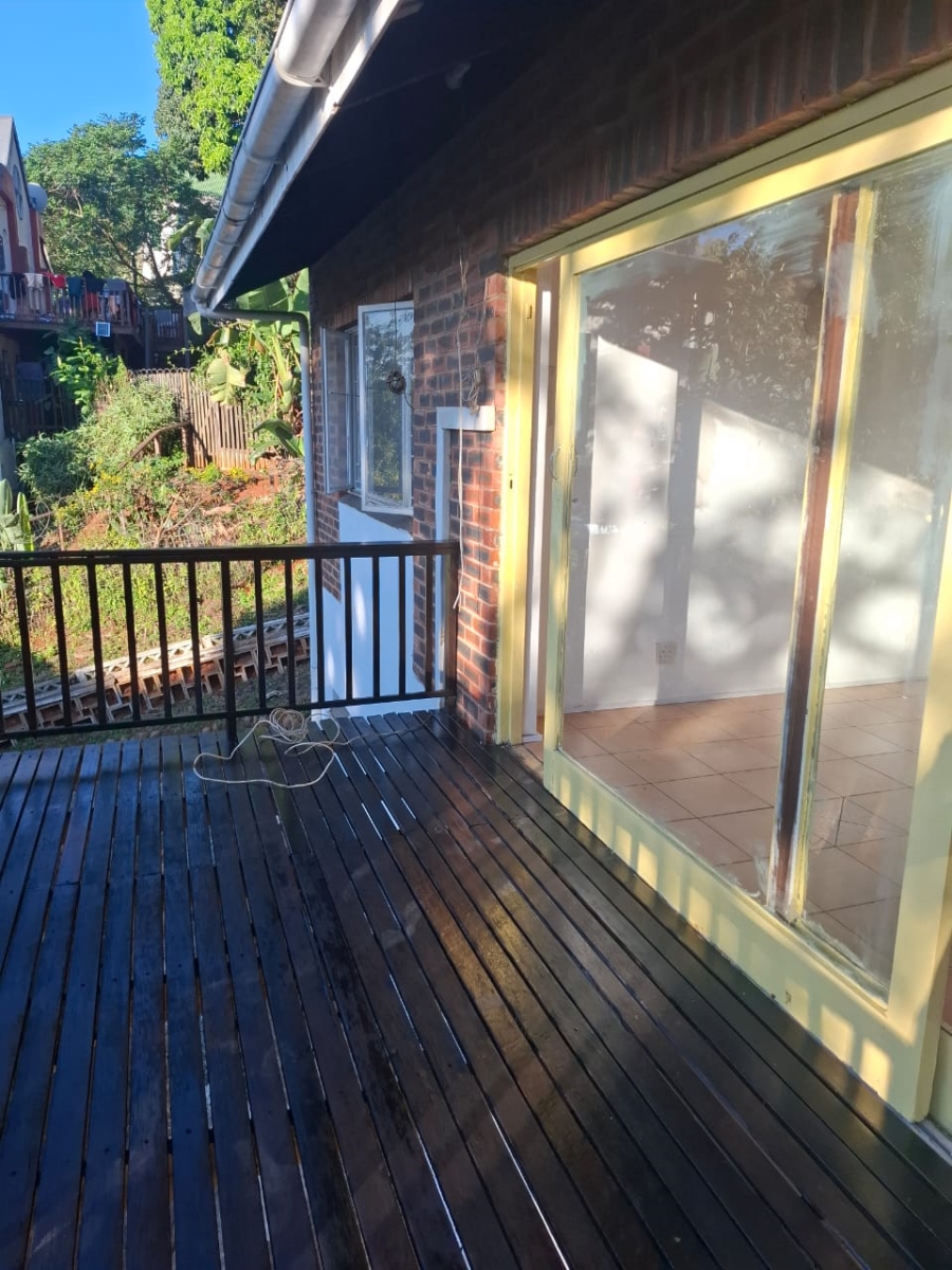 To Let 2 Bedroom Property for Rent in Westridge KwaZulu-Natal