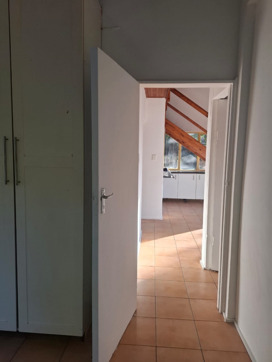 To Let 2 Bedroom Property for Rent in Westridge KwaZulu-Natal