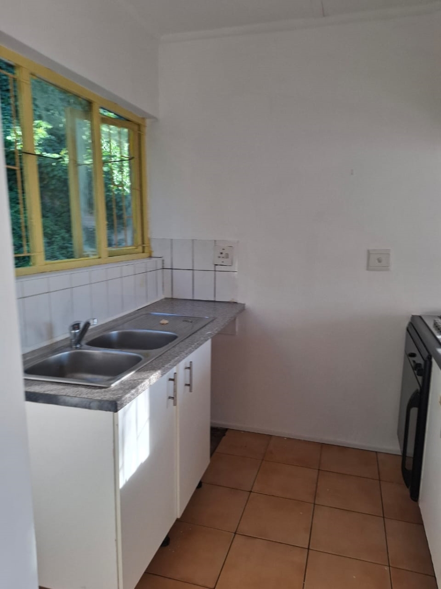 To Let 2 Bedroom Property for Rent in Westridge KwaZulu-Natal