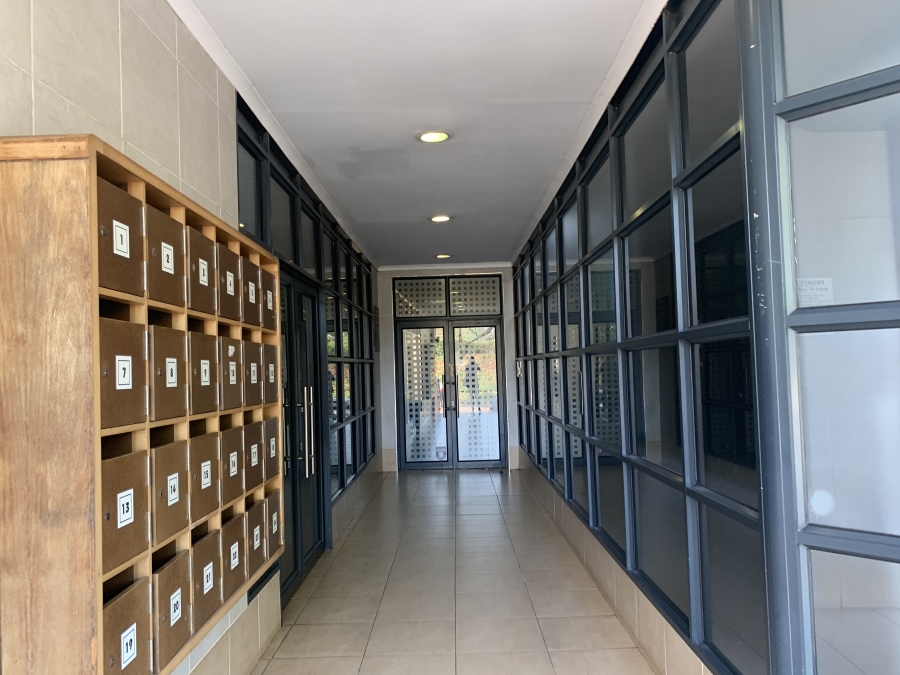 To Let Commercial Property for Rent in La Lucia Ridge KwaZulu-Natal