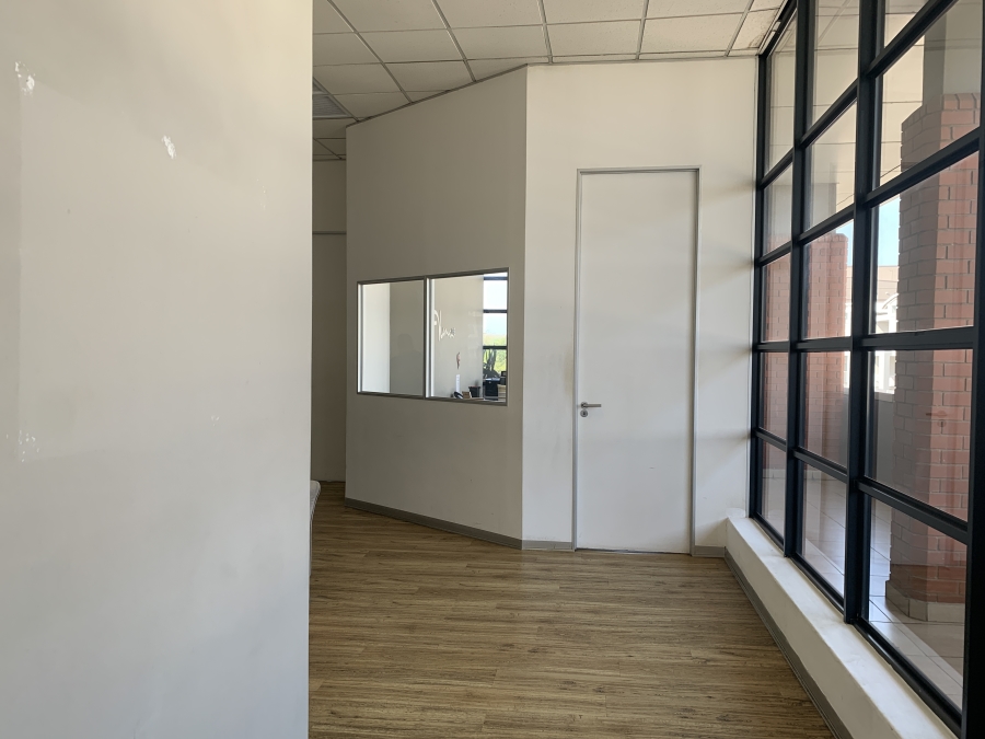 To Let Commercial Property for Rent in La Lucia Ridge KwaZulu-Natal