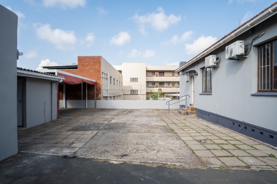 To Let Commercial Property for Rent in Glenwood KwaZulu-Natal