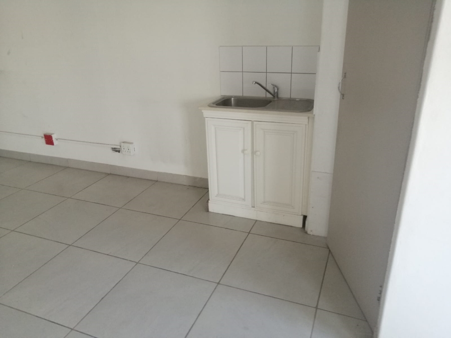 To Let Commercial Property for Rent in Glen Anil KwaZulu-Natal