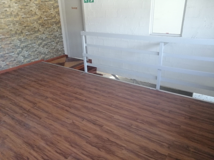 To Let Commercial Property for Rent in Glen Anil KwaZulu-Natal