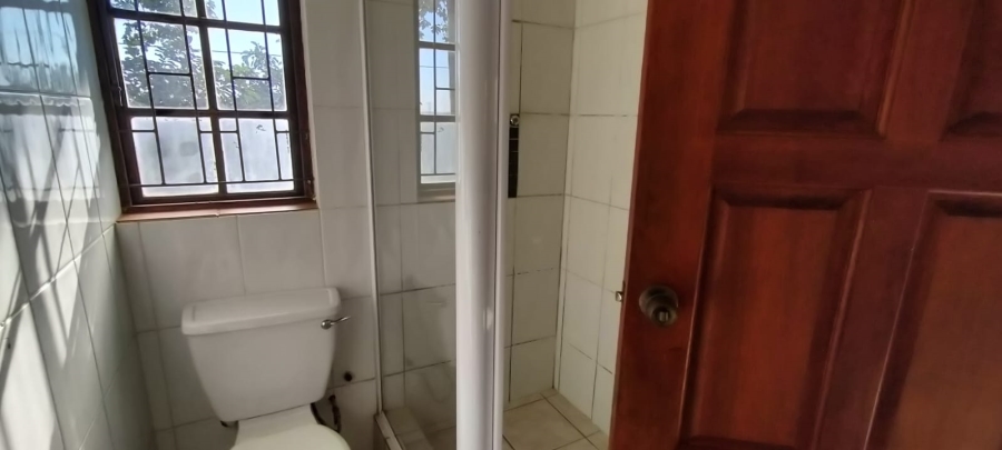 To Let 1 Bedroom Property for Rent in Amanzimtoti KwaZulu-Natal