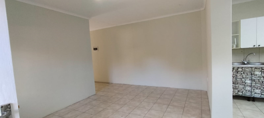To Let 2 Bedroom Property for Rent in Amanzimtoti KwaZulu-Natal