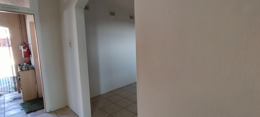 To Let 2 Bedroom Property for Rent in Amanzimtoti KwaZulu-Natal