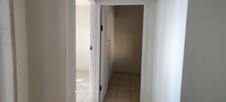 To Let 2 Bedroom Property for Rent in Amanzimtoti KwaZulu-Natal