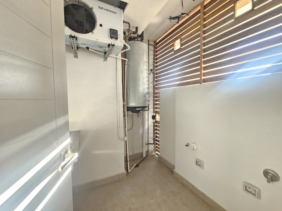 To Let 2 Bedroom Property for Rent in Umhlanga Ridgeside KwaZulu-Natal