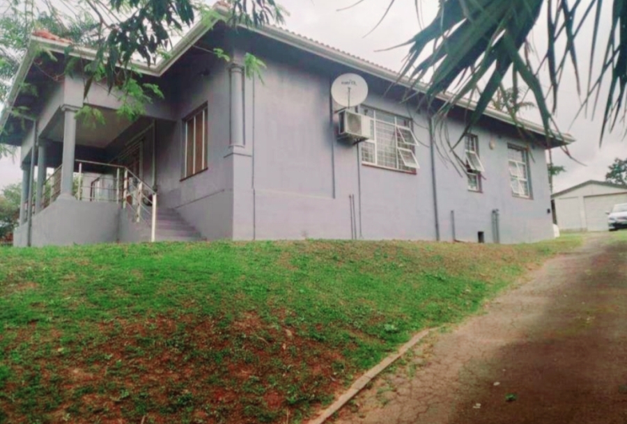 4 Bedroom Property for Sale in Bellair KwaZulu-Natal
