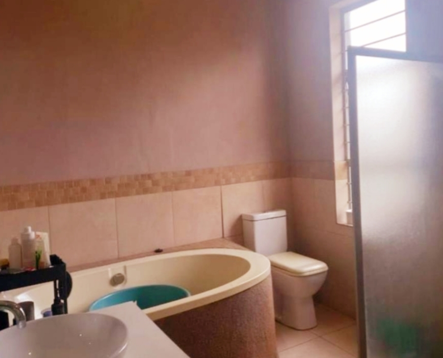 4 Bedroom Property for Sale in Bellair KwaZulu-Natal