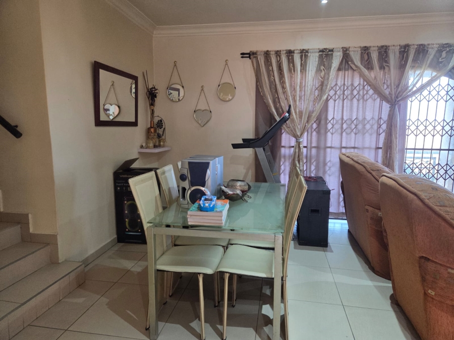 8 Bedroom Property for Sale in Shallcross KwaZulu-Natal