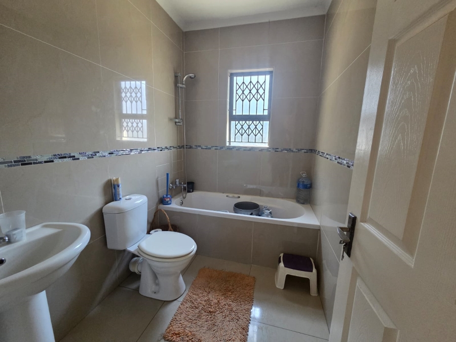 8 Bedroom Property for Sale in Shallcross KwaZulu-Natal