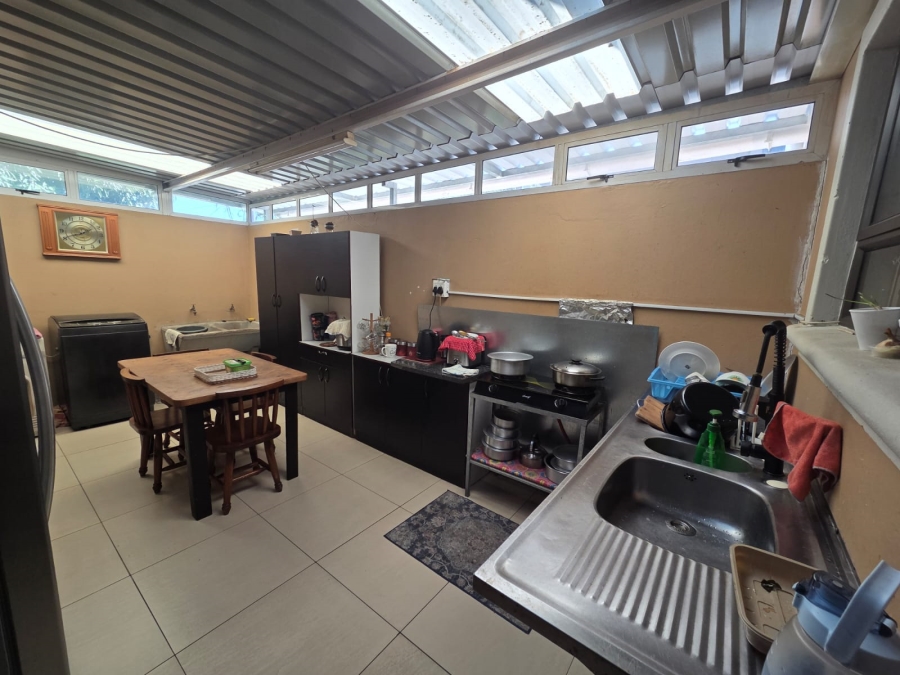 8 Bedroom Property for Sale in Shallcross KwaZulu-Natal