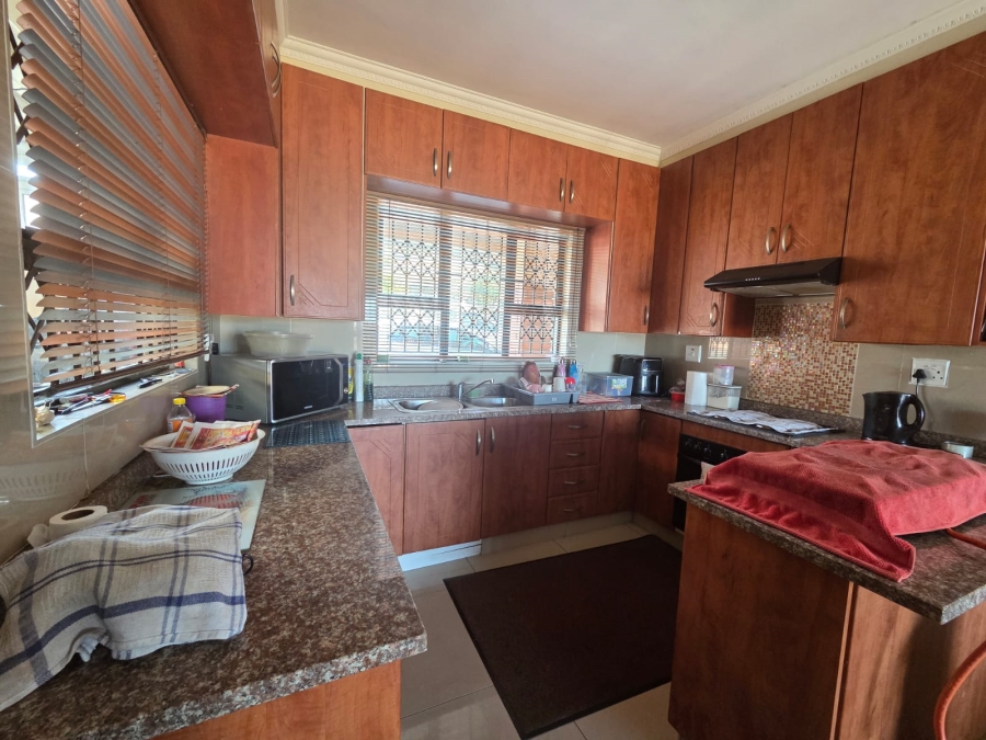 8 Bedroom Property for Sale in Shallcross KwaZulu-Natal