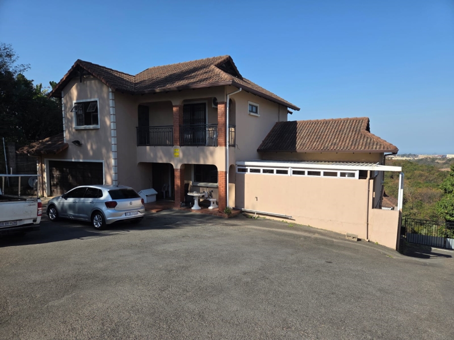 8 Bedroom Property for Sale in Shallcross KwaZulu-Natal