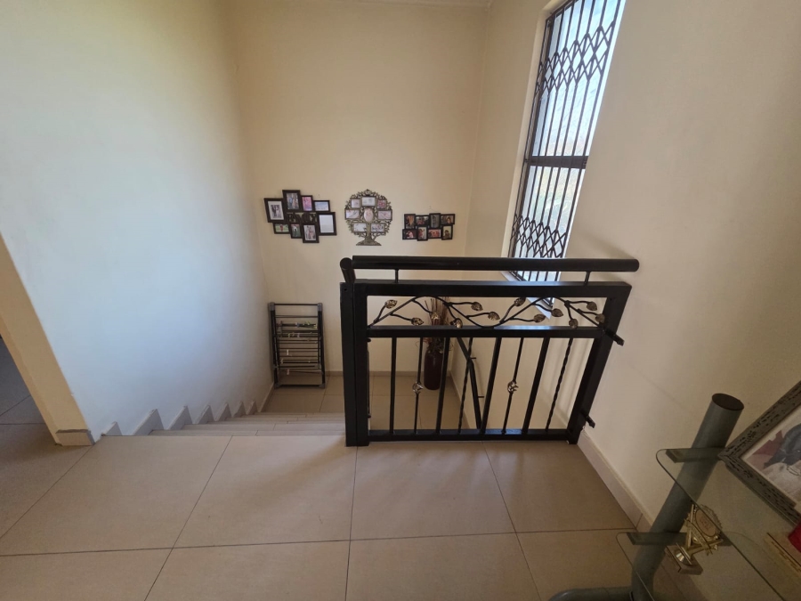 8 Bedroom Property for Sale in Shallcross KwaZulu-Natal