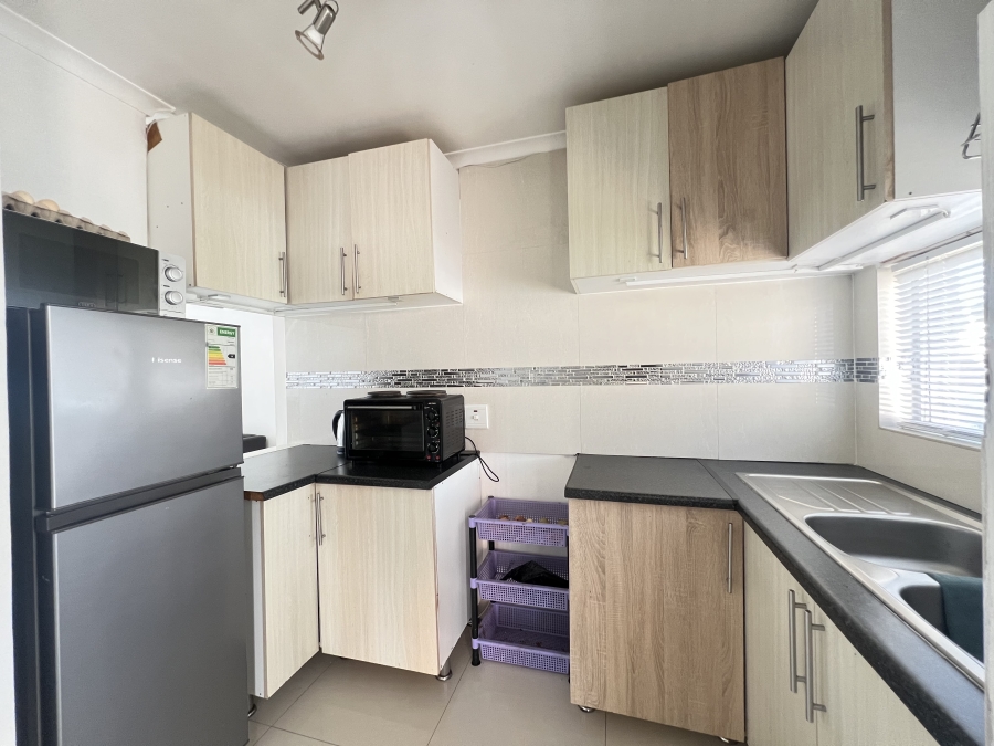 To Let 2 Bedroom Property for Rent in Morningside KwaZulu-Natal