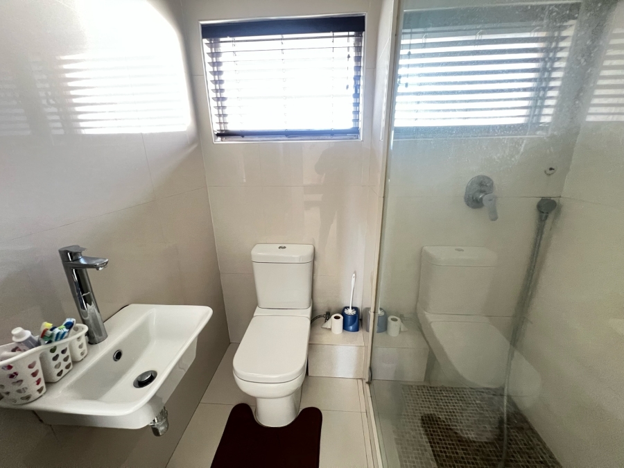 To Let 2 Bedroom Property for Rent in Morningside KwaZulu-Natal
