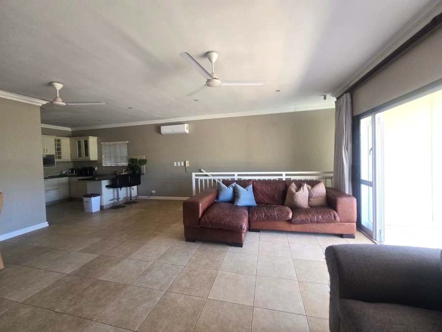 To Let 4 Bedroom Property for Rent in Athlone KwaZulu-Natal