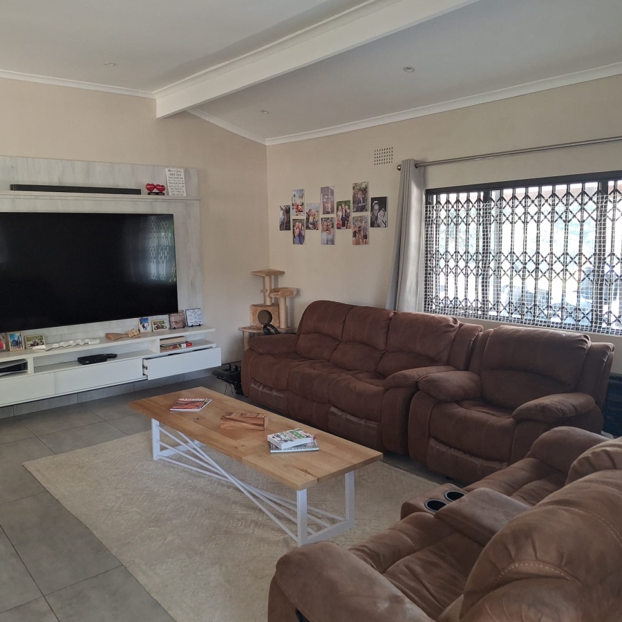 To Let 4 Bedroom Property for Rent in Westville Central KwaZulu-Natal
