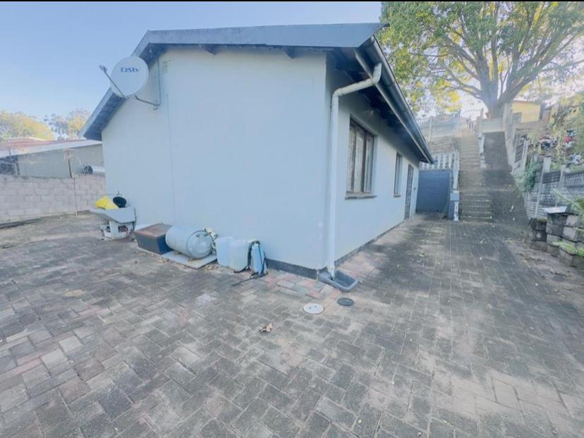 3 Bedroom Property for Sale in Riverdene KwaZulu-Natal