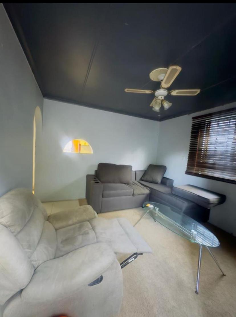 3 Bedroom Property for Sale in Riverdene KwaZulu-Natal
