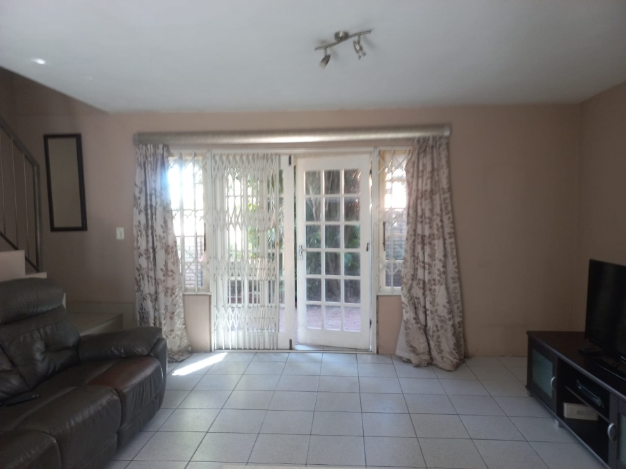 2 Bedroom Property for Sale in Glenwood KwaZulu-Natal